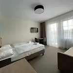 Promes Mielno, Centrum, Kryty Basen, Sauna Bed & Breakfast